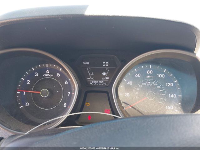 5NPDH4AE2EH457074 Hyundai ELANTRA SE
