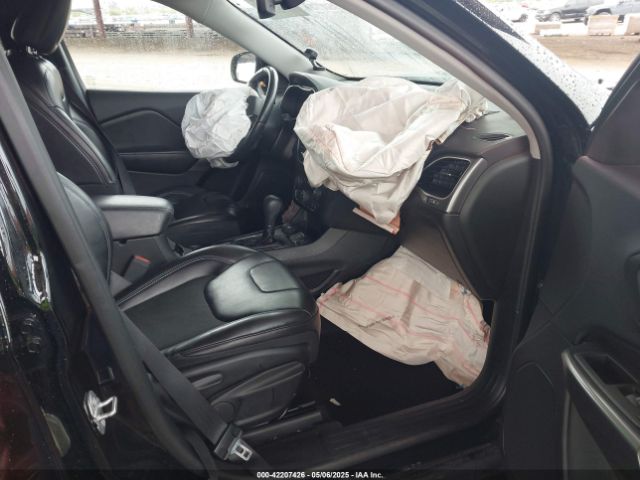 1C4PJMLX8KD267426 Jeep Cherokee Latitude Plus 4x4