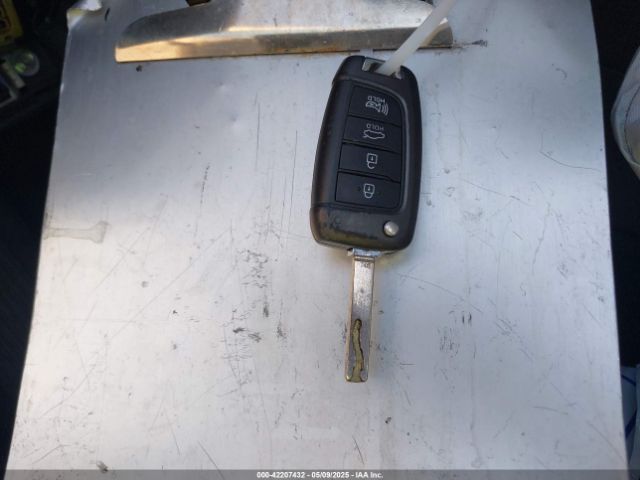 3KPC24A34KE045556 Hyundai ACCENT SE