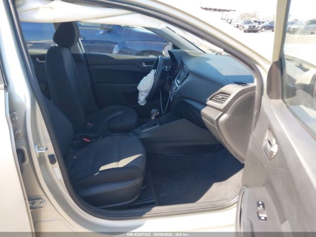 3KPC24A34KE045556 Hyundai ACCENT SE