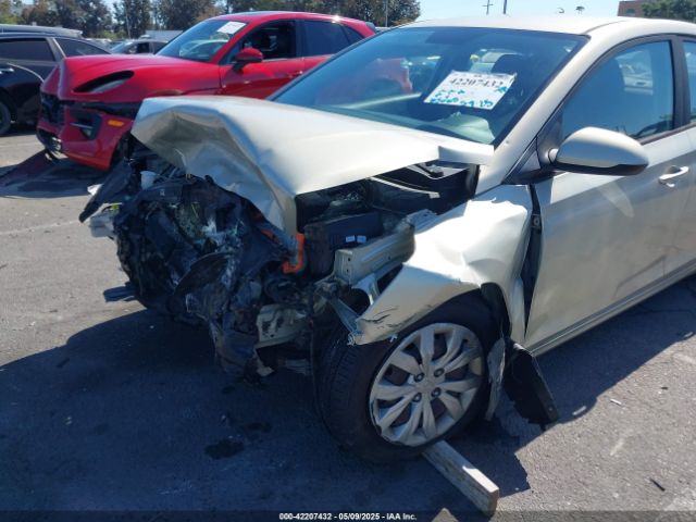 3KPC24A34KE045556 Hyundai ACCENT SE