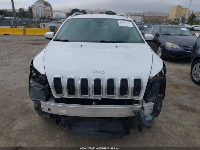 1C4PJMCB4HW519173 Jeep Cherokee Latitude 4x4