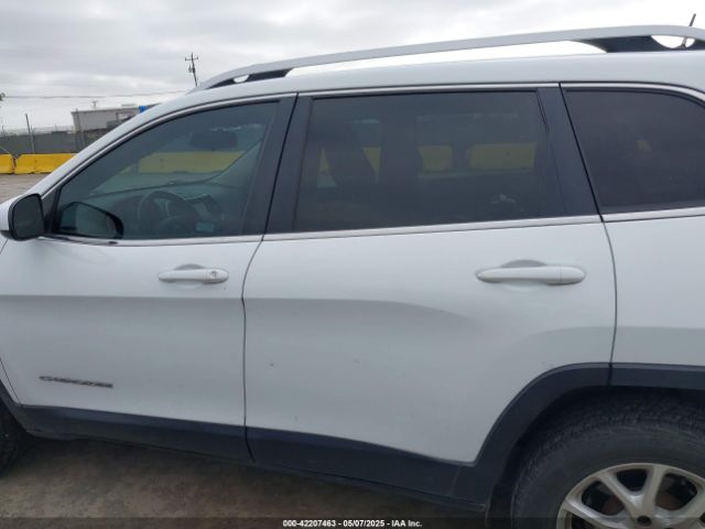 1C4PJMCB4HW519173 Jeep Cherokee Latitude 4x4