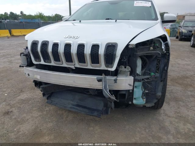 1C4PJMCB4HW519173 Jeep Cherokee Latitude 4x4