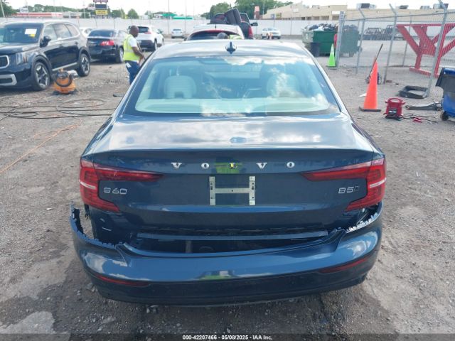 7JRL12TLXRG294640 Volvo S60 B5 Plus Dark Theme