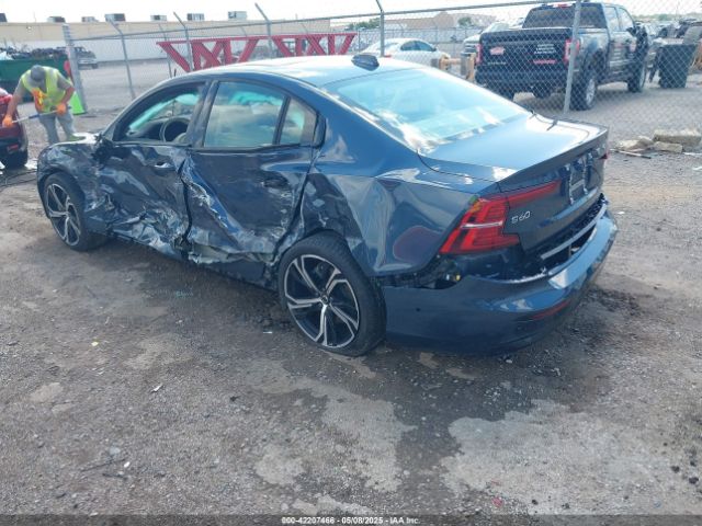7JRL12TLXRG294640 Volvo S60 B5 Plus Dark Theme