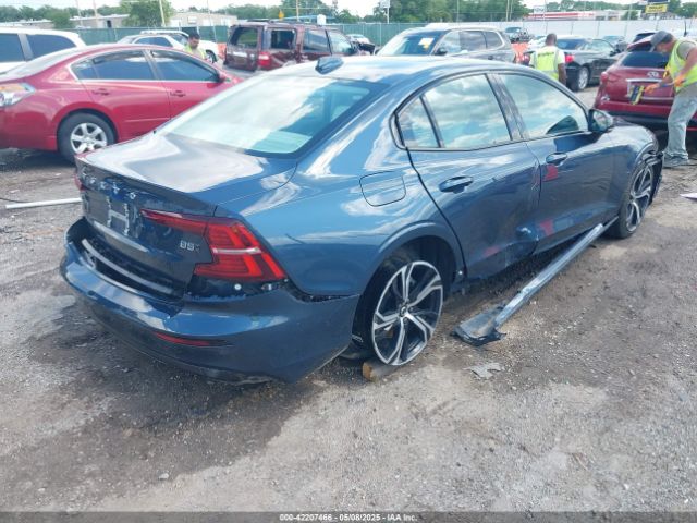 7JRL12TLXRG294640 Volvo S60 B5 Plus Dark Theme