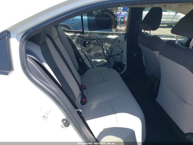 JTDEPRAE8LJ075821 Toyota COROLLA LE