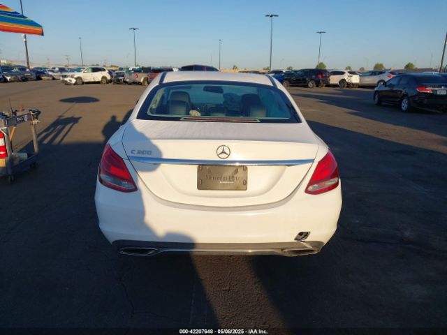 55SWF4JB7HU200532 Mercedes-Benz C 300 Luxury/sport