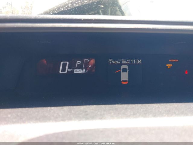 JTDKDTB35F1106470 Toyota Prius C Three