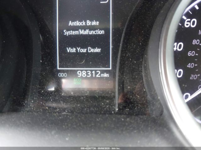 4T1C11AK4NU697085 Toyota CAMRY LE