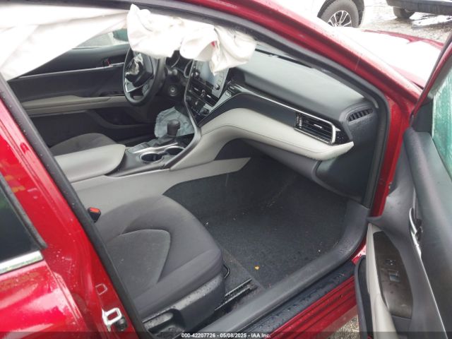 4T1C11AK4NU697085 Toyota CAMRY LE