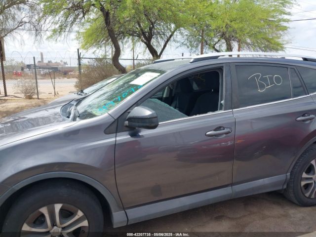 2T3BFREV0GW497072 Toyota RAV4 LE