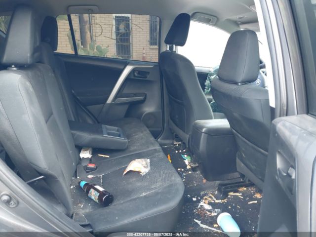 2T3BFREV0GW497072 Toyota RAV4 LE