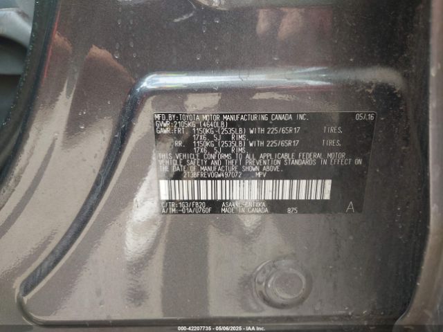 2T3BFREV0GW497072 Toyota RAV4 LE