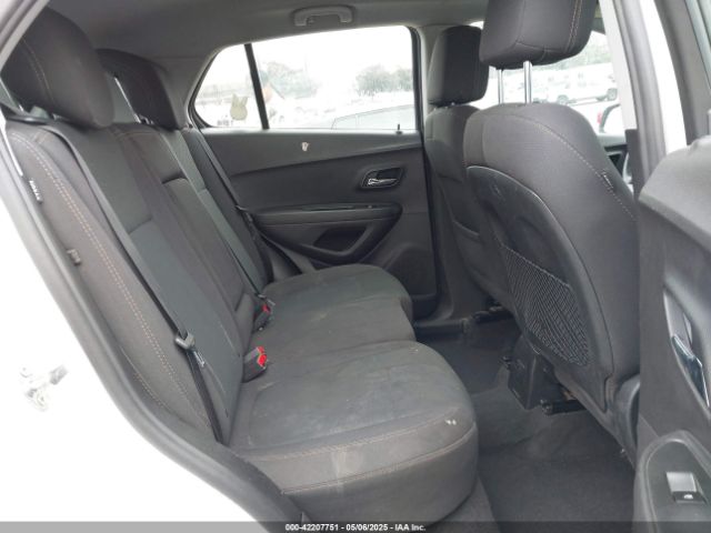 3GNCJKSB2JL300168 Chevrolet TRAX LS