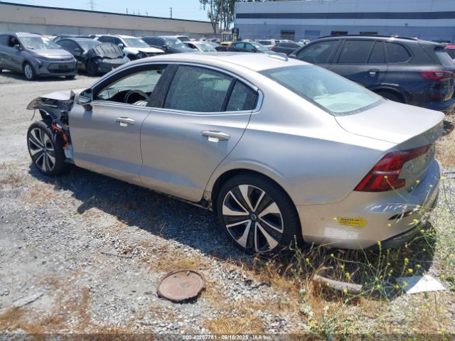 2023 VOLVO S60 RECHARGE PLUG-IN HYBRID 7JRH60FA9PG234609 Photo 2