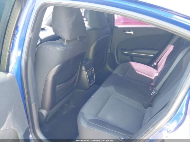2C3CDXBG6KH729739 Dodge Charger Sxt Rwd