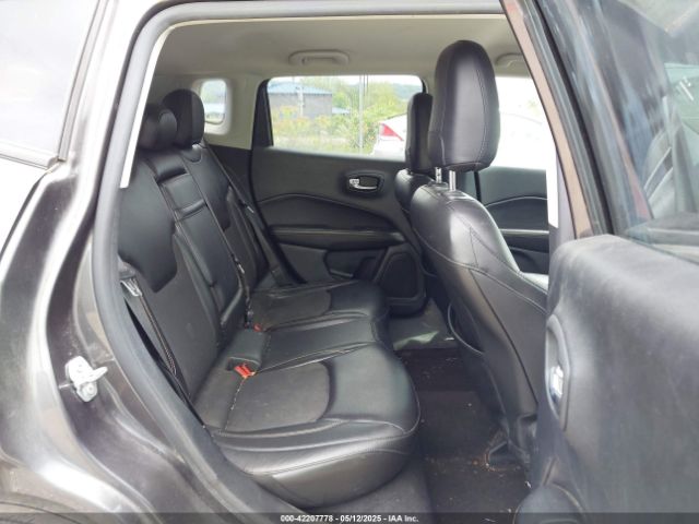 3C4NJDBB6JT175768 Jeep Compass Latitude 4x4