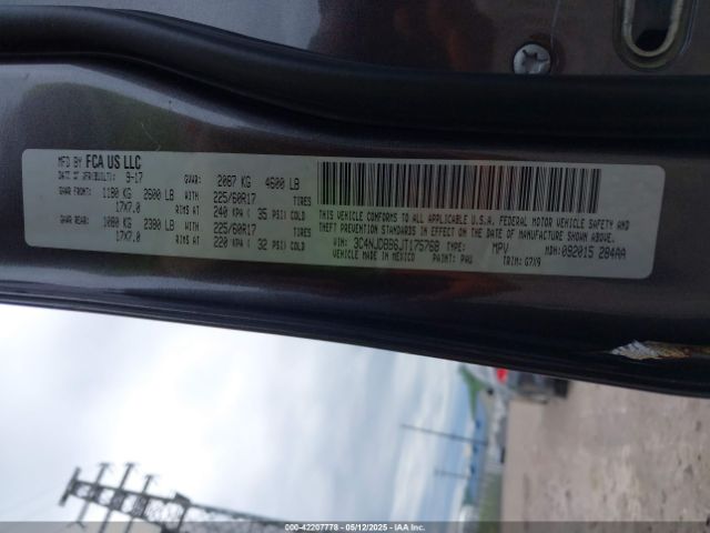 3C4NJDBB6JT175768 Jeep Compass Latitude 4x4