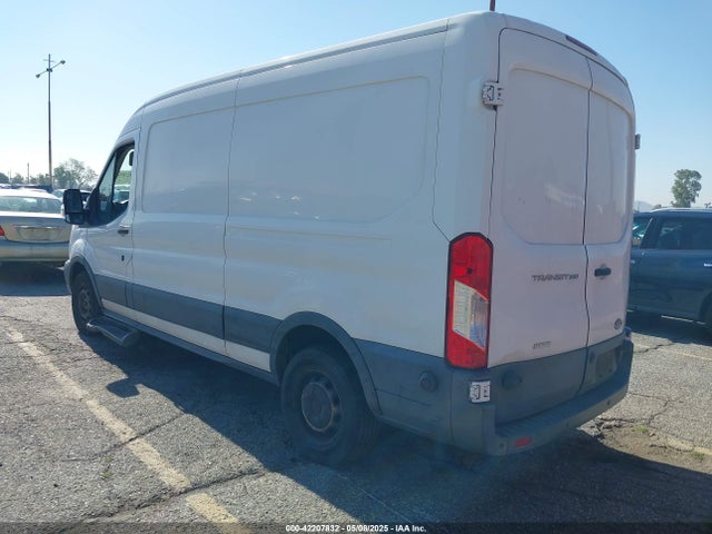 1FTYR2CG8HKB18813 Ford Transit-250