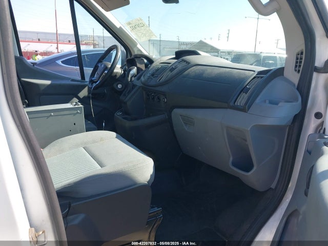 1FTYR2CG8HKB18813 Ford Transit-250