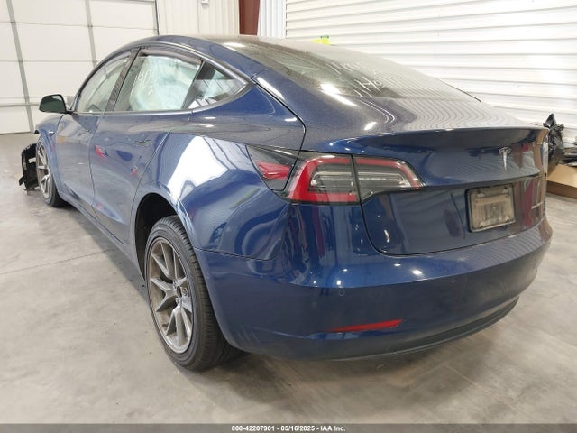 2022 TESLA MODEL 3 5YJ3E1EB0NF274953 Photo 2