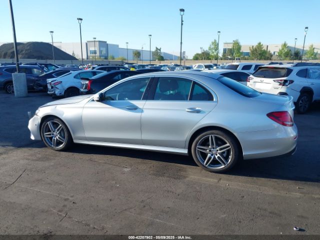 WDDZF4JB7HA105675 Mercedes-Benz E 300