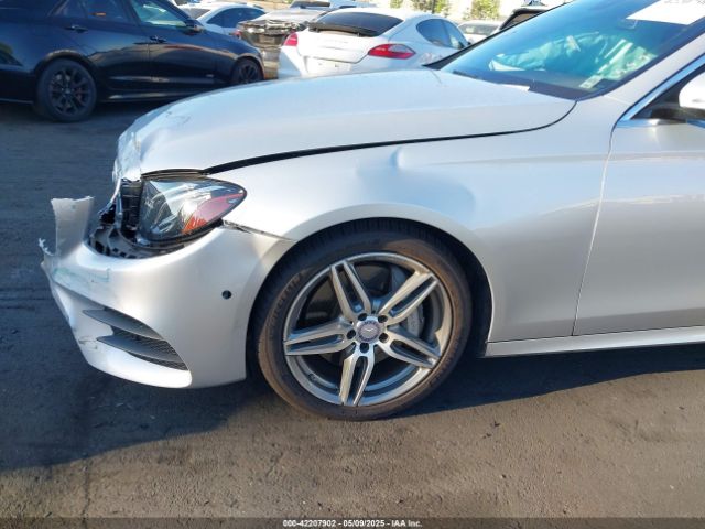 WDDZF4JB7HA105675 Mercedes-Benz E 300