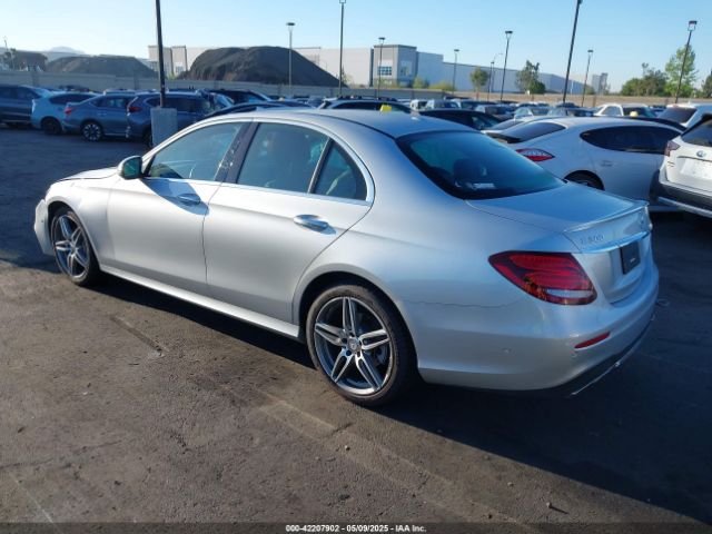 WDDZF4JB7HA105675 Mercedes-Benz E 300