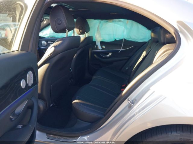 WDDZF4JB7HA105675 Mercedes-Benz E 300
