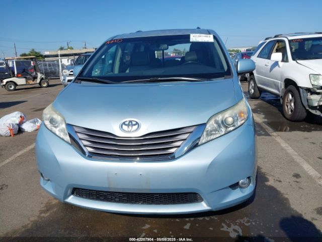 5TDYK3DC7FS681105 Toyota Sienna Xle 8 Passenger