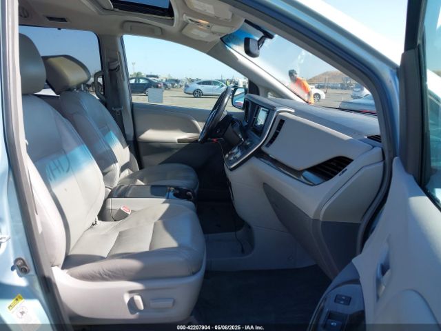 5TDYK3DC7FS681105 Toyota Sienna Xle 8 Passenger