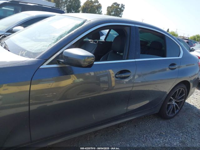 WBA5R1C5XKFH20799 BMW 330I