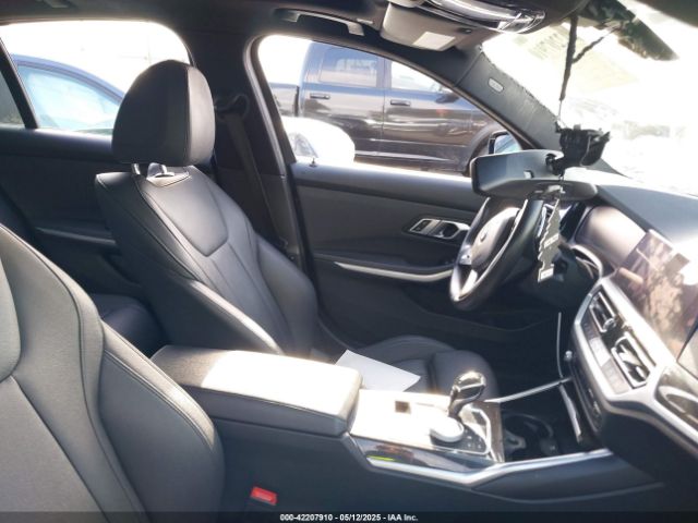 WBA5R1C5XKFH20799 BMW 330I