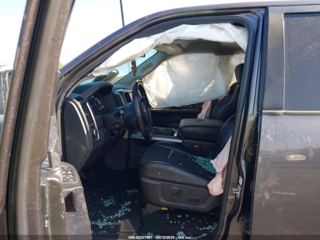 2017 RAM 1500 1C6RR6MT4HS570384 Photo 4
