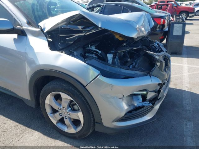3CZRU6H35MM756417 Honda Hr-v Awd Lx