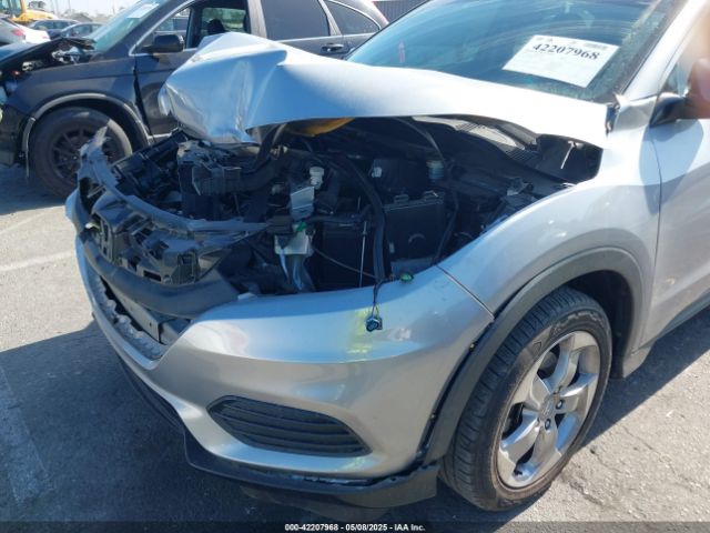 3CZRU6H35MM756417 Honda Hr-v Awd Lx