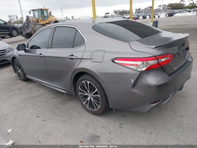 2018 TOYOTA CAMRY 4T1B11HK6JU643234 Photo 2