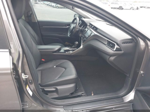 2018 TOYOTA CAMRY 4T1B11HK6JU643234 Photo 4