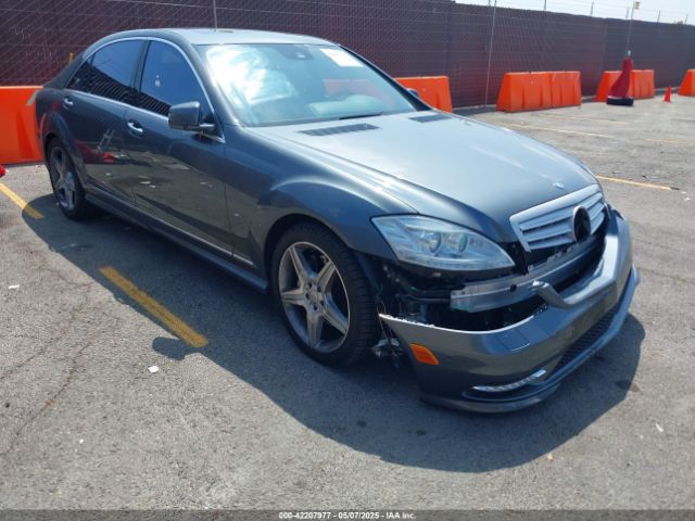 2011 MERCEDES-BENZ S 550 WDDNG7BB3BA385985