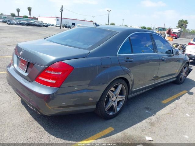 2011 MERCEDES-BENZ S 550 WDDNG7BB3BA385985 Photo 3