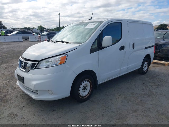 Nissan 2018 2018 3N6CM0KN3JK693387 Image 2