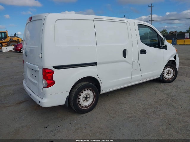 Nissan 2018 2018 3N6CM0KN3JK693387 Image 4