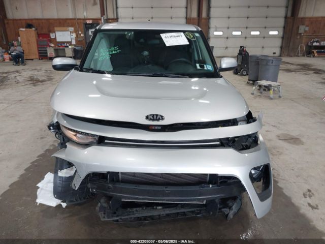 KNDJ23AU8L7720076 KIA SOUL S