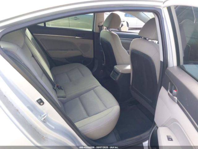 KMHD84LF2HU149768 Hyundai ELANTRA SE