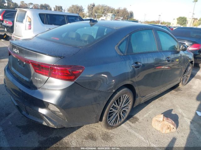 3KPF54AD4RE803242 KIA Forte Gt-line