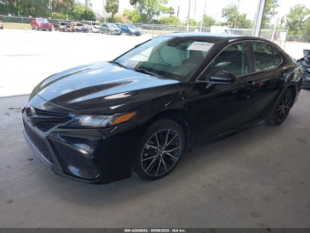 4T1G11AK2MU582906 Toyota CAMRY SE