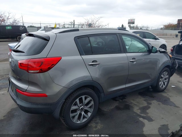 KIA Sportage Lx 2014 KNDPB3AC4E7582511 Image 4