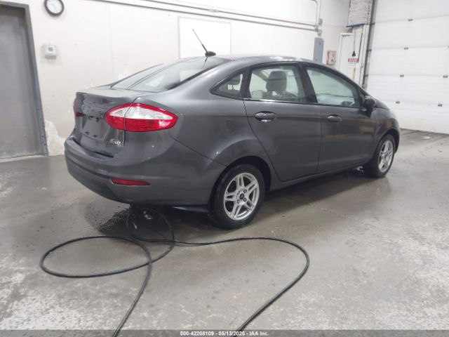 3FADP4BJ8JM119090 Ford FIESTA SE